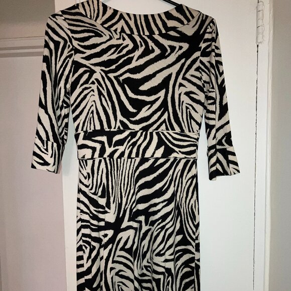 Dian Von Furstenburg zebra print silk sheath dress 3/4 sleeve - Picture 3 of 6
